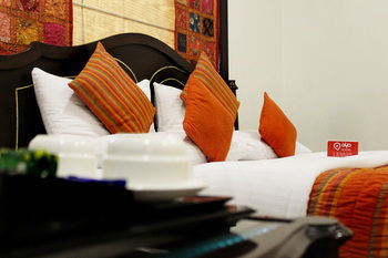 Oyo Premium Rajouri Garden Janta Market Nueva Delhi Exterior foto